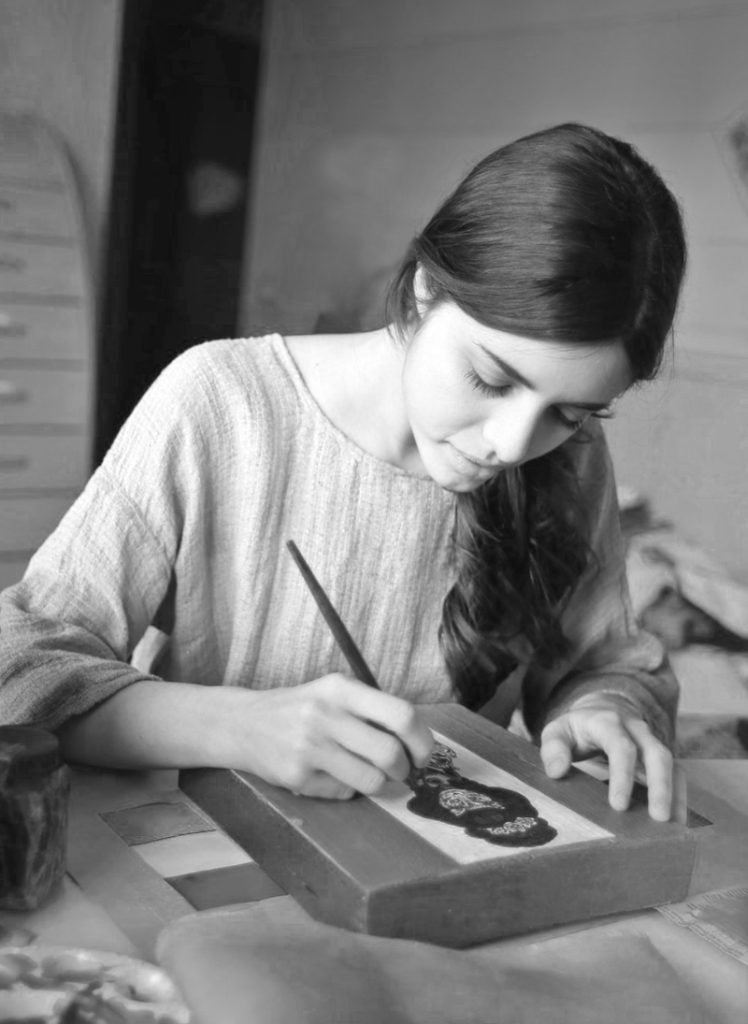 Freelance Artist About 748x1024